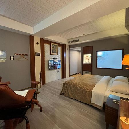 Hua Xiang Motel - Da Chang Kaohsiung Eksteriør billede