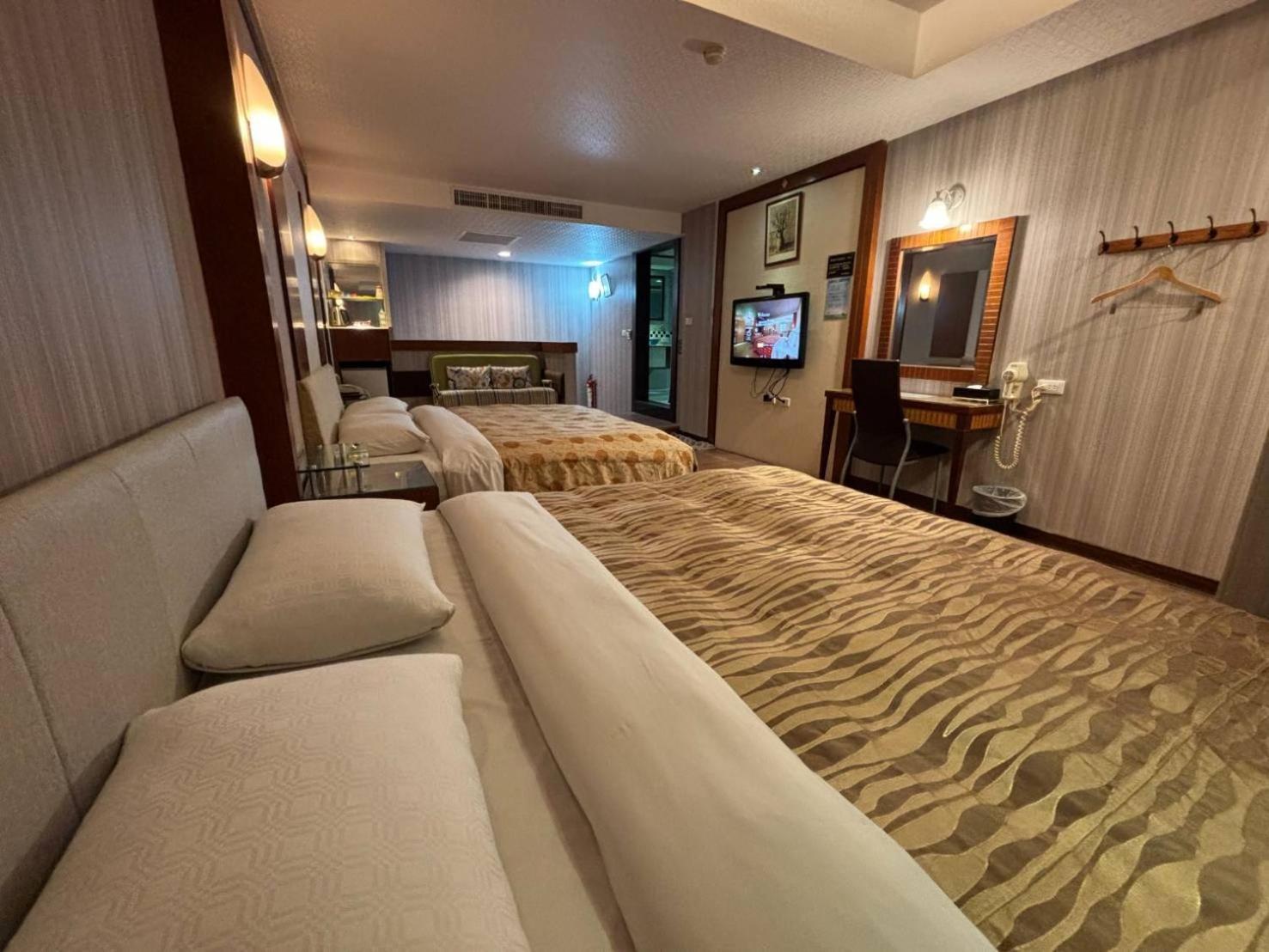 Hua Xiang Motel - Da Chang Kaohsiung Eksteriør billede