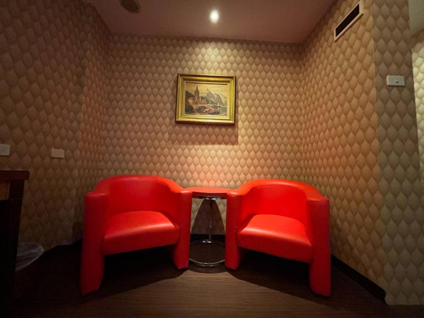 Hua Xiang Motel - Da Chang Kaohsiung Eksteriør billede