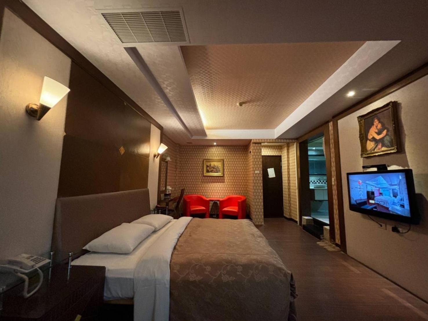 Hua Xiang Motel - Da Chang Kaohsiung Eksteriør billede