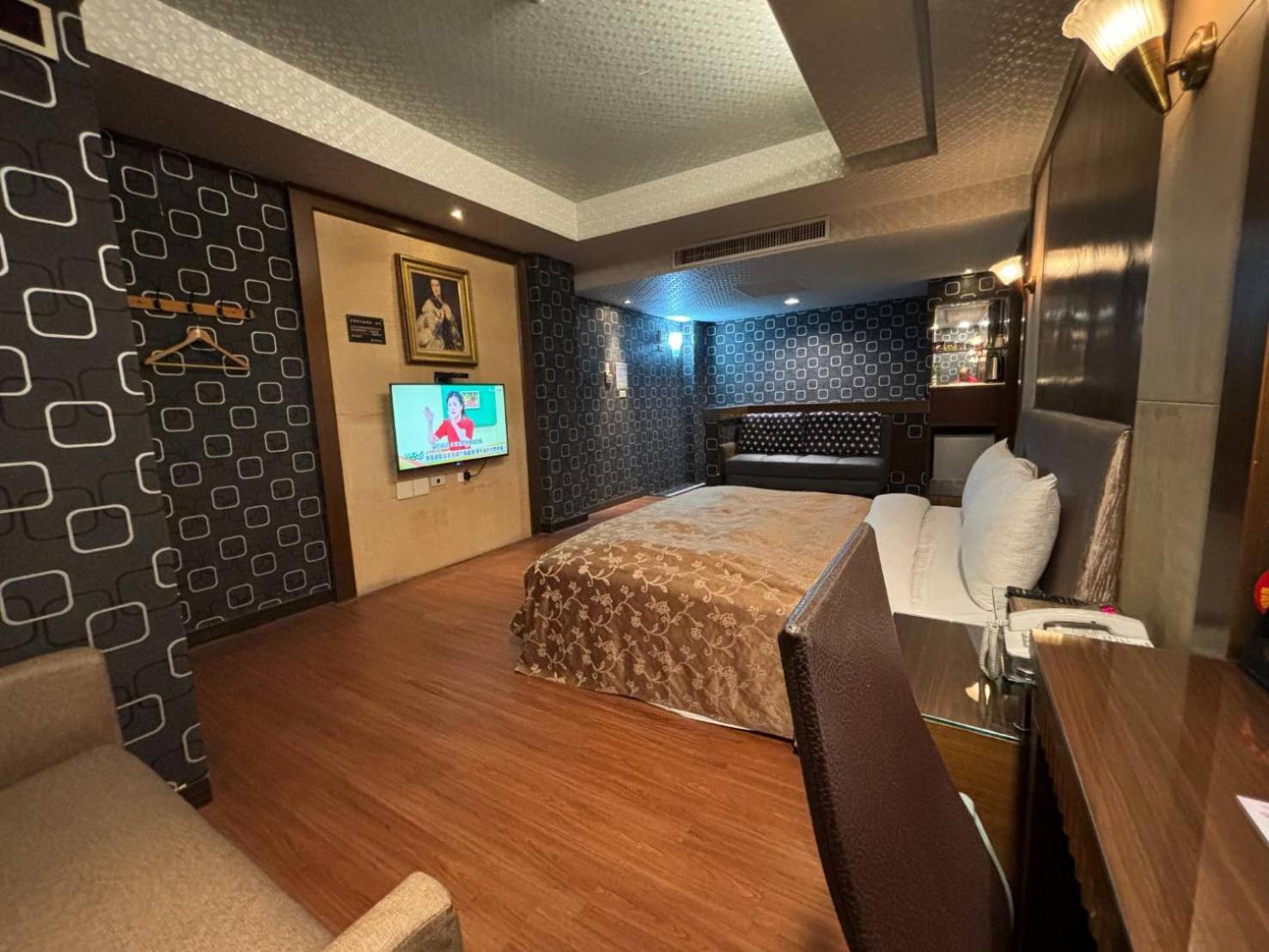 Hua Xiang Motel - Da Chang Kaohsiung Eksteriør billede